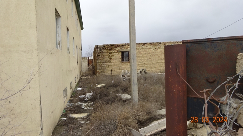 Атырау облысы, Құлсарыдағы жер учаскесі бар өндірістік база