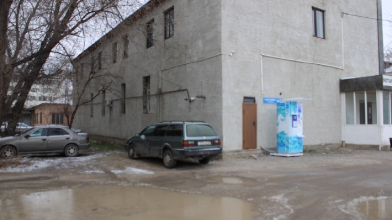 0,0450 га жер телімімен дүкені бар ғимарат