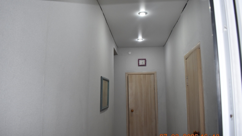 Үй жартысы және 0,0498 га жер телімі