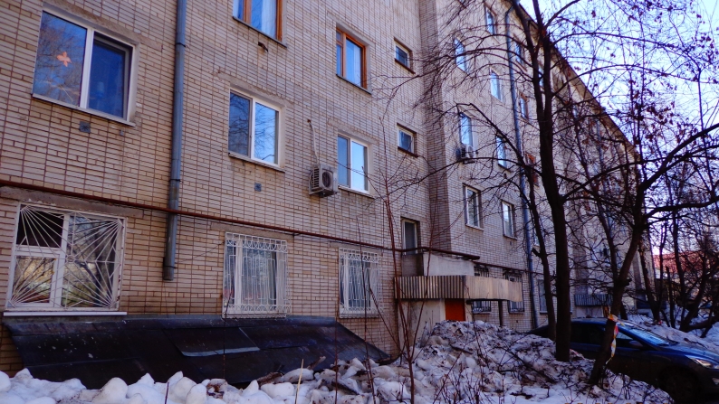 Кең төрт бөлмелі пәтер 102 шаршы метр.