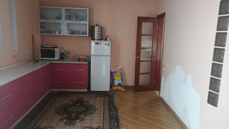 Үш бөлмелі пәтер 161,5 кв.м.