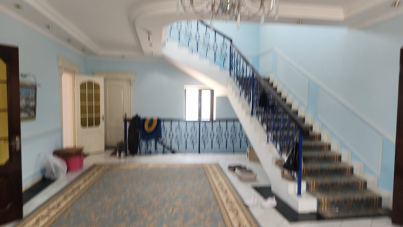 620,8 м² тұрғын үй және екі жер учаскесі
