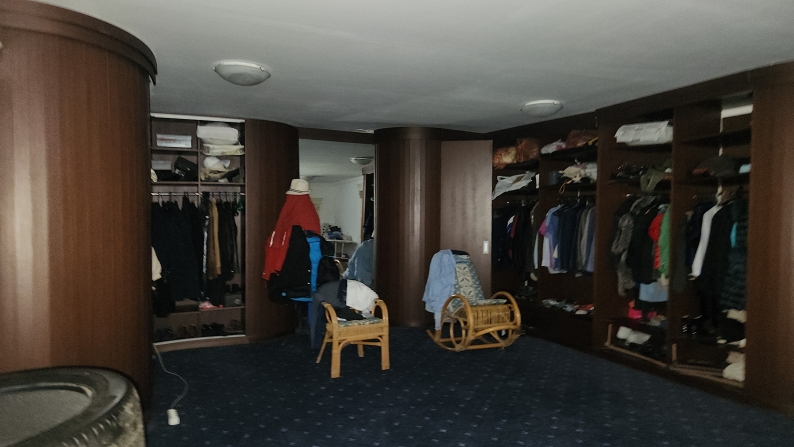620,8 м² тұрғын үй және екі жер учаскесі