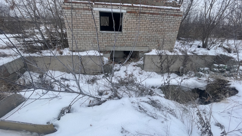 Теміржол тармағы және жер учаскесі бар өнеркәсіптік кешен