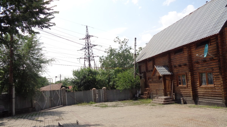 Құрылыс кешені 699,1 ш.м. жер учаскесімен.