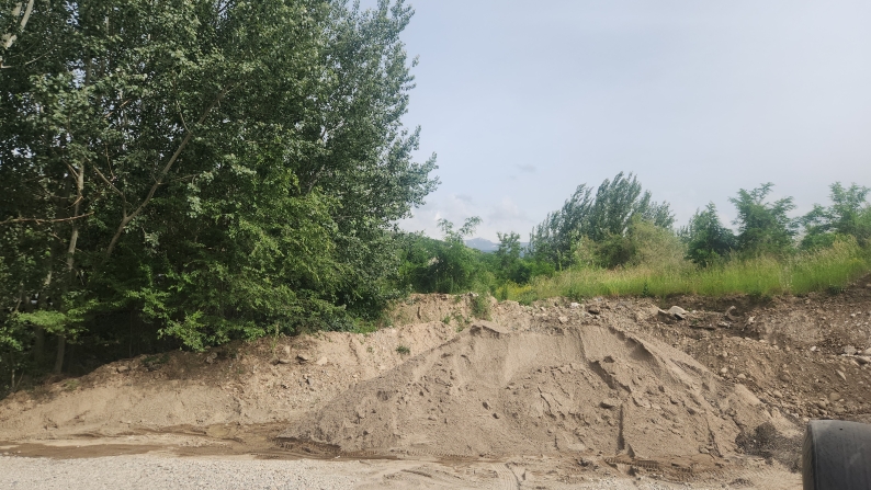 Жалпы ауданы 5,4723 га болатын жер учаскелері сатылады