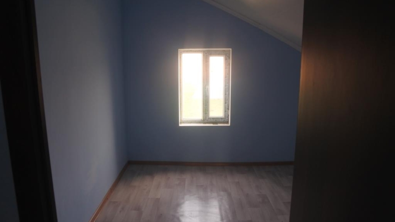 Тұрғын үй, жалпы ауданы 142,4 ш.м