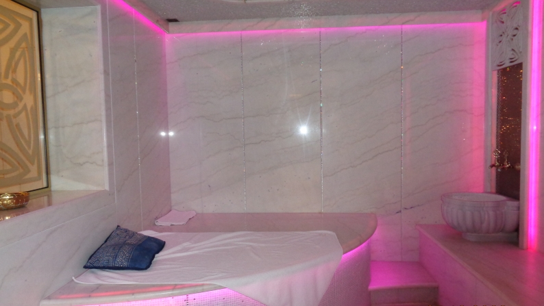 Эдельвейс шағынауданындағы тұрғын үй, жалпы ауданы 325,8 ш.м.