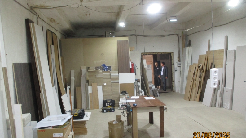 Ғимараттар кешені және теміржол торабы бар жер учаскесі