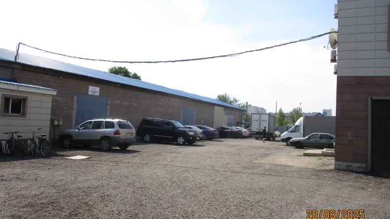 Ғимараттар кешені және теміржол торабы бар жер учаскесі