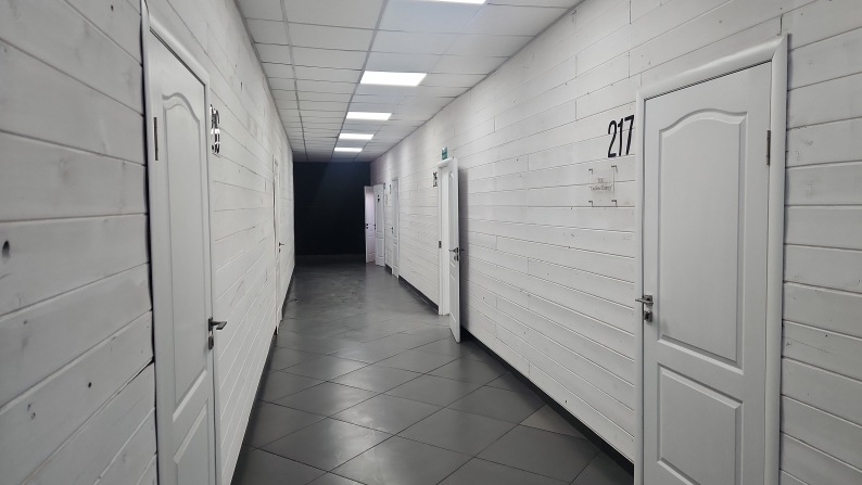 Көп функционалды ғимарат 2449 ш.м