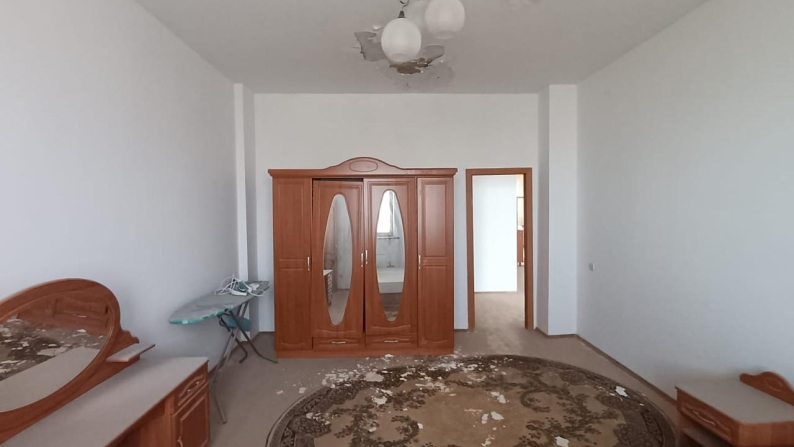 Four-room apartment, total area of 181.9 sq.m