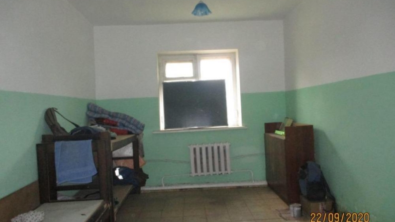 Ғимараттар мен құрылыстар кешені, жер учаскесі және теміржол жолдары