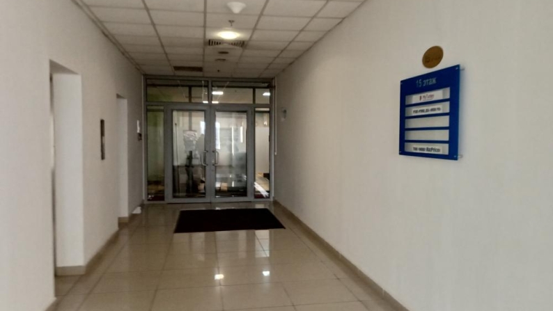 БЦ «7 Континент» ғимаратының он үшінші қабатындағы 770,1 шаршы метр коммерциялық үй-жай.