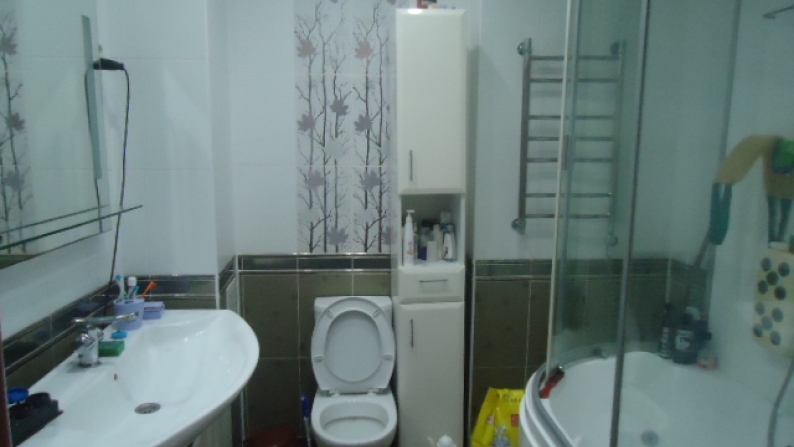 Кең екі бөлмелі пәтер 111,90 шаршы метр.