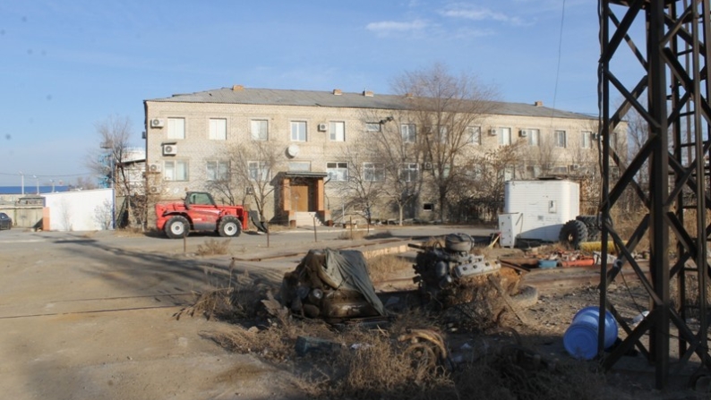 Атырау қаласында теміржол тұйығы бар өндірістік база, 5 364 м²