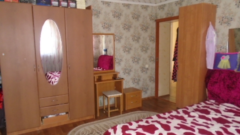 Актөбе қаласындағы Жуковский көшесі, 12 бойында орналасқан екі қабатты үй мен жер учаскесі