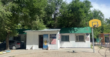 73,5 м² ғимараты 0,015 га жер учаскесімен