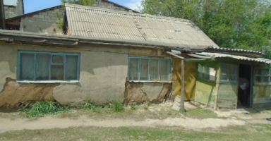 Актөбе, Мирзоян көшесі, қосымша құрылысы бар тұрғын үй